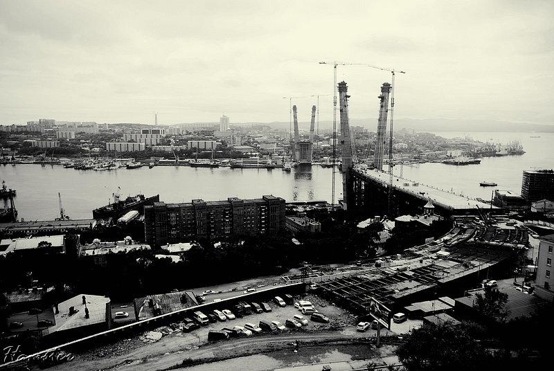 город