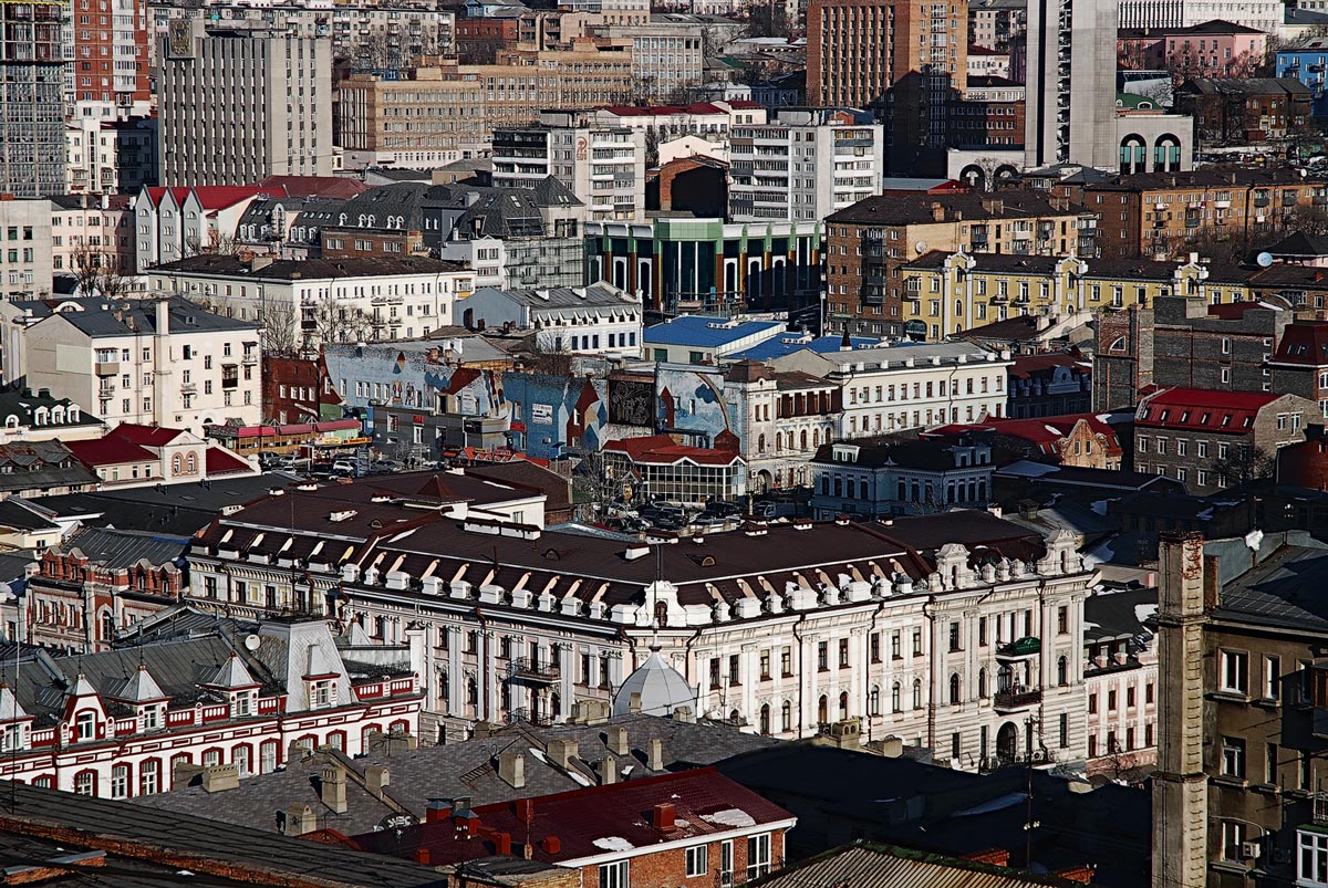 Город В