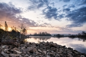 Рассвет на реке