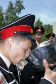 тост перед дорогой в жизнь! тост перед дорогой в жизнь!